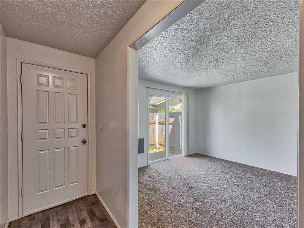 Beverly Gardens Apartments - Photo 3 of 24