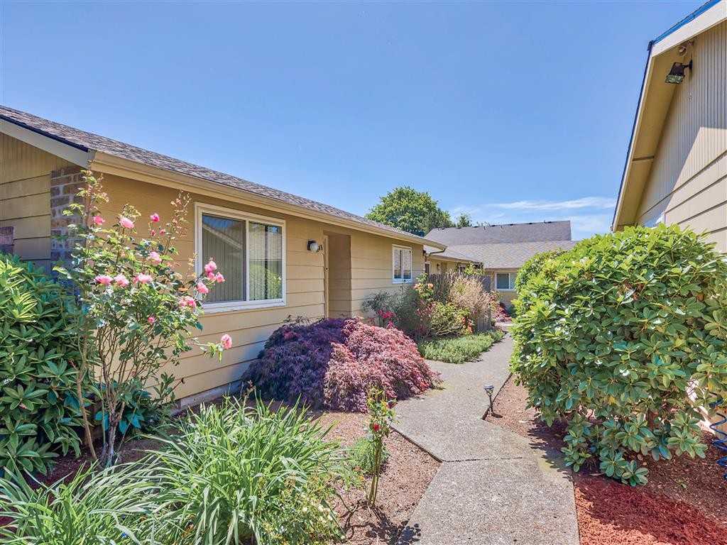 Beverly Gardens Apartments - Photo 2 of 24