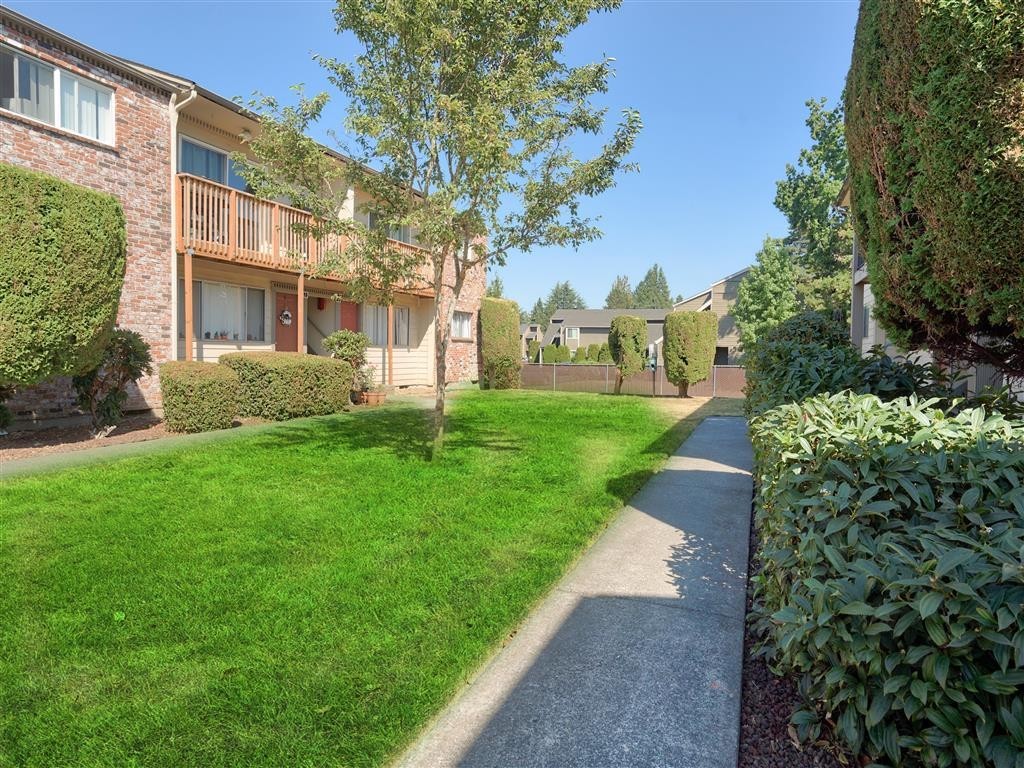 Autumn Park Apartments - Photo 3 of 25