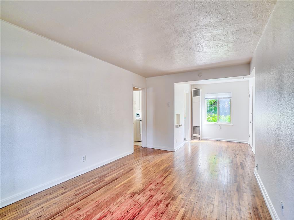 Powell Gardens Apartments - Photo 4 of 26