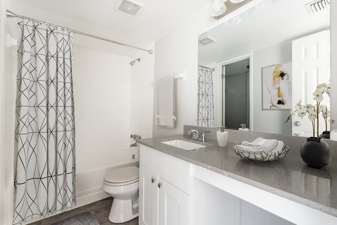 River View Apartments - Photo 6 of 122