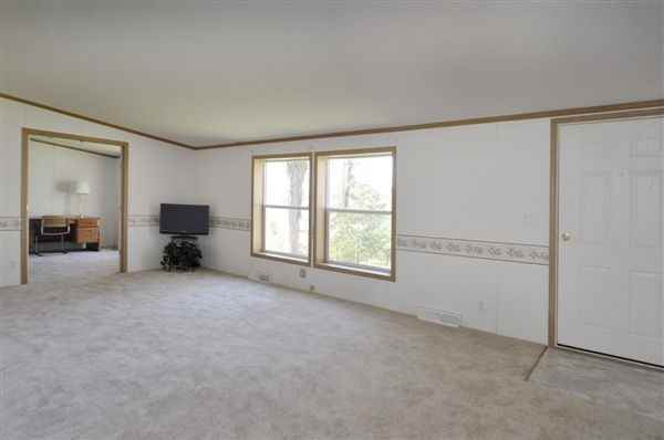 69 E Duck Lake Dr - Photo 2 of 8