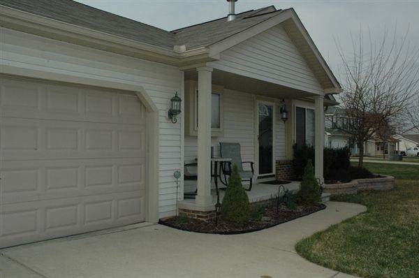 100 Ridgeview Ct - Photo 3 of 10