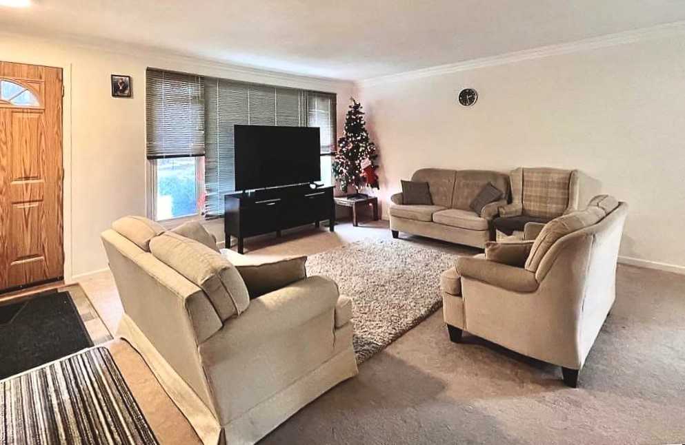 218 Fuller Ave. - Photo 2 of 16