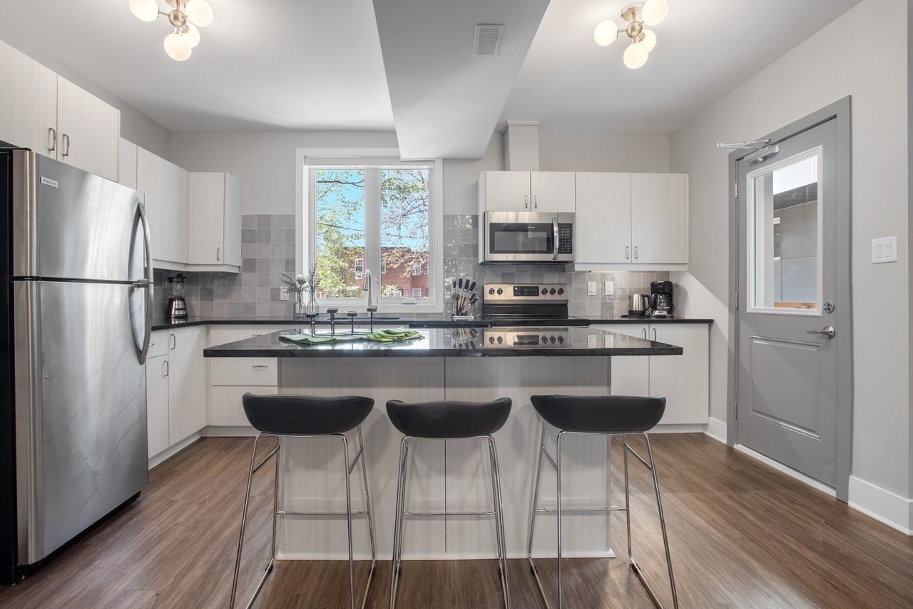 388-390 Chapel - Photo 2 of 50