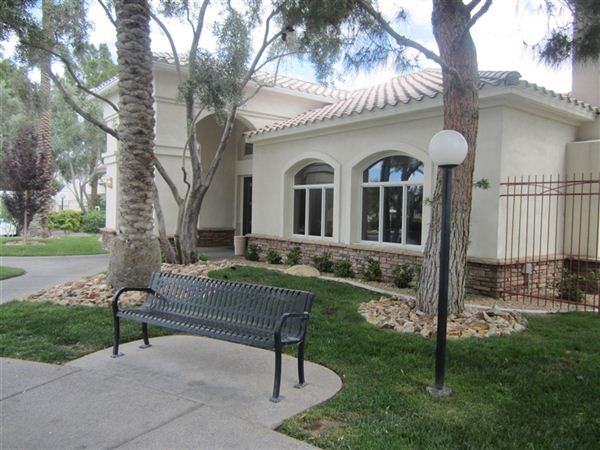 Noble Park Apartments - Photo 2 of 12