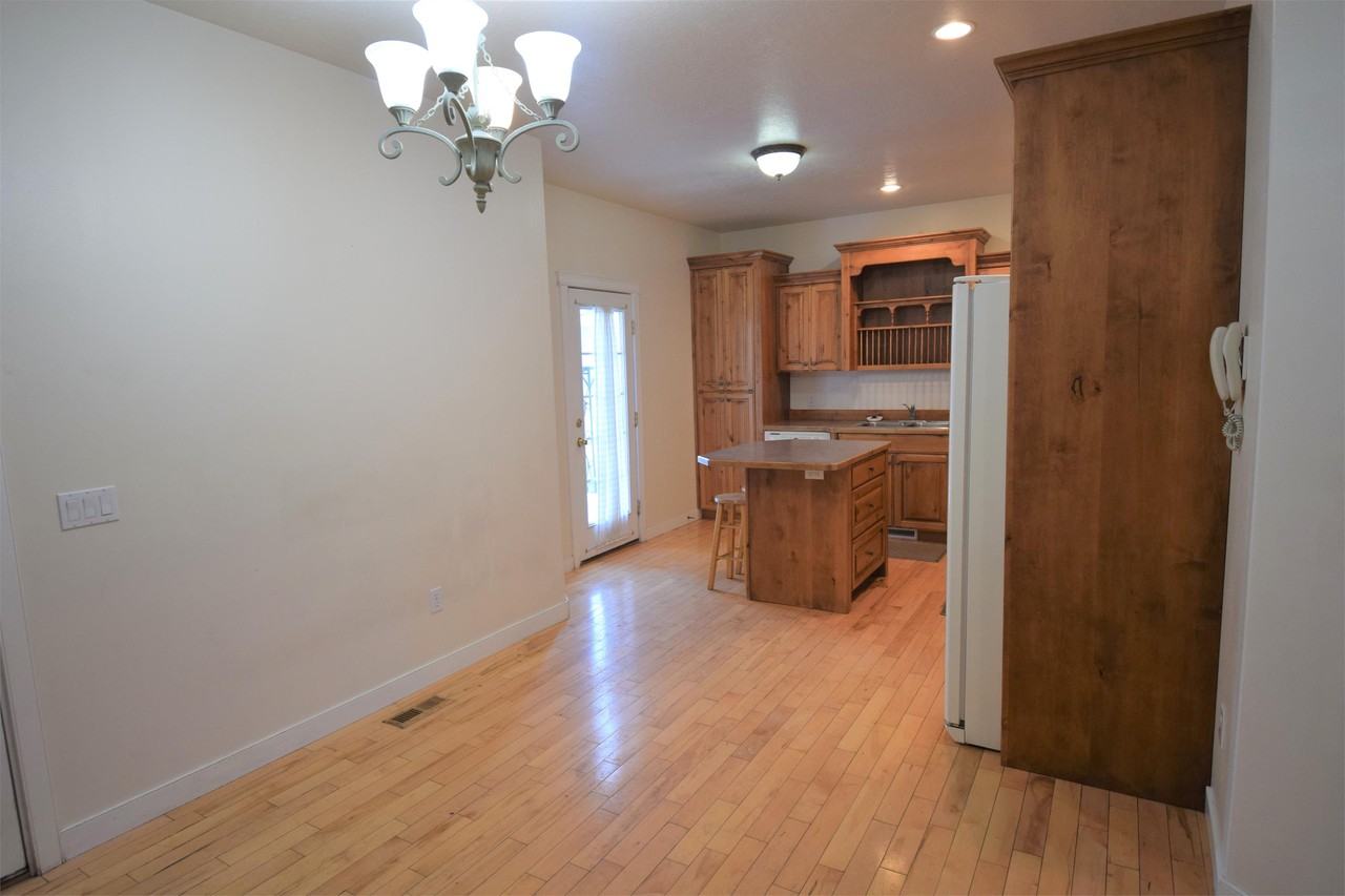1040 N 130 W #1 - Photo 4 of 21