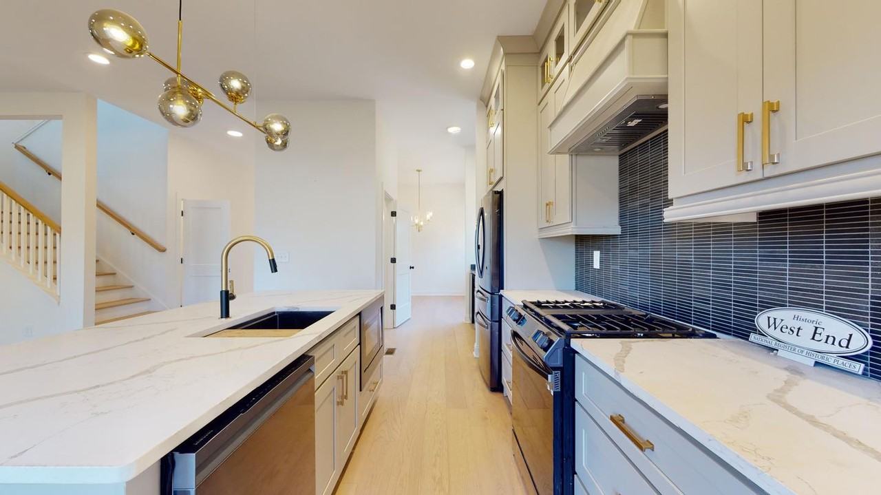 2022-built West End home 2 blocks from Atlanta Beltline - Photo 7 of 26