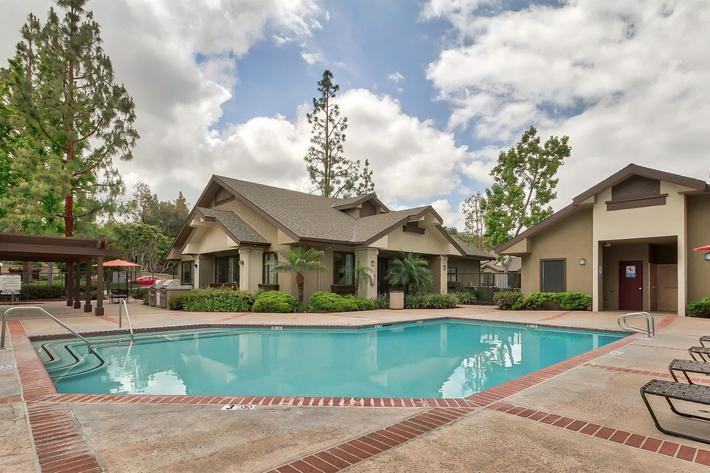 21141 Canada Rd - Photo 3 of 50