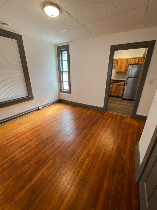 420 High St #D - Photo 4 of 13