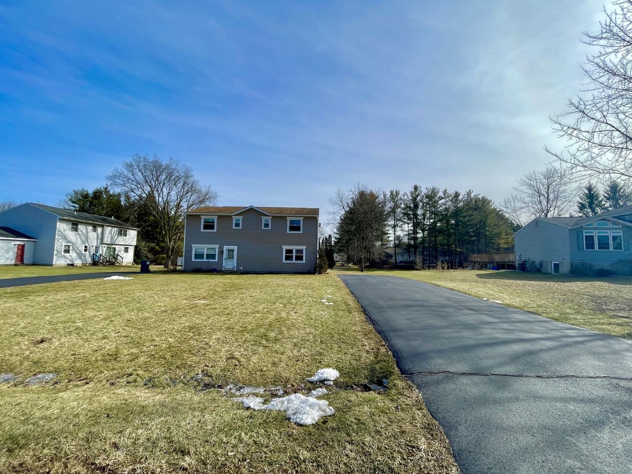 4B Suncrest Dr - Photo 2 of 19
