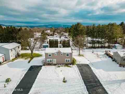 4B Suncrest Dr - Photo 3 of 19