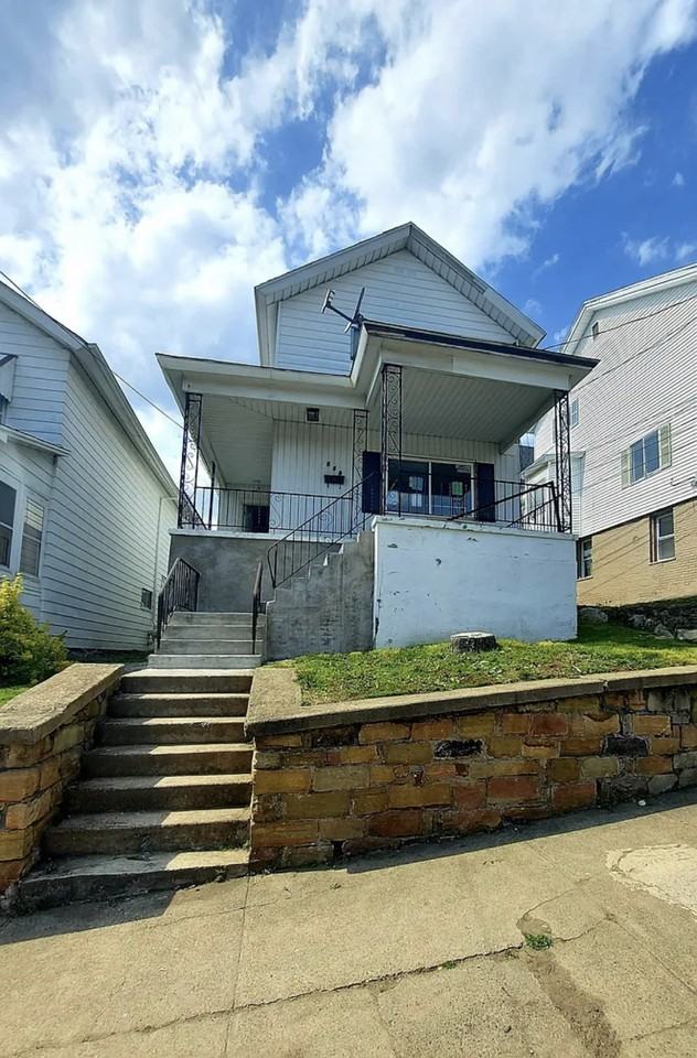 154 S Sumner Ave