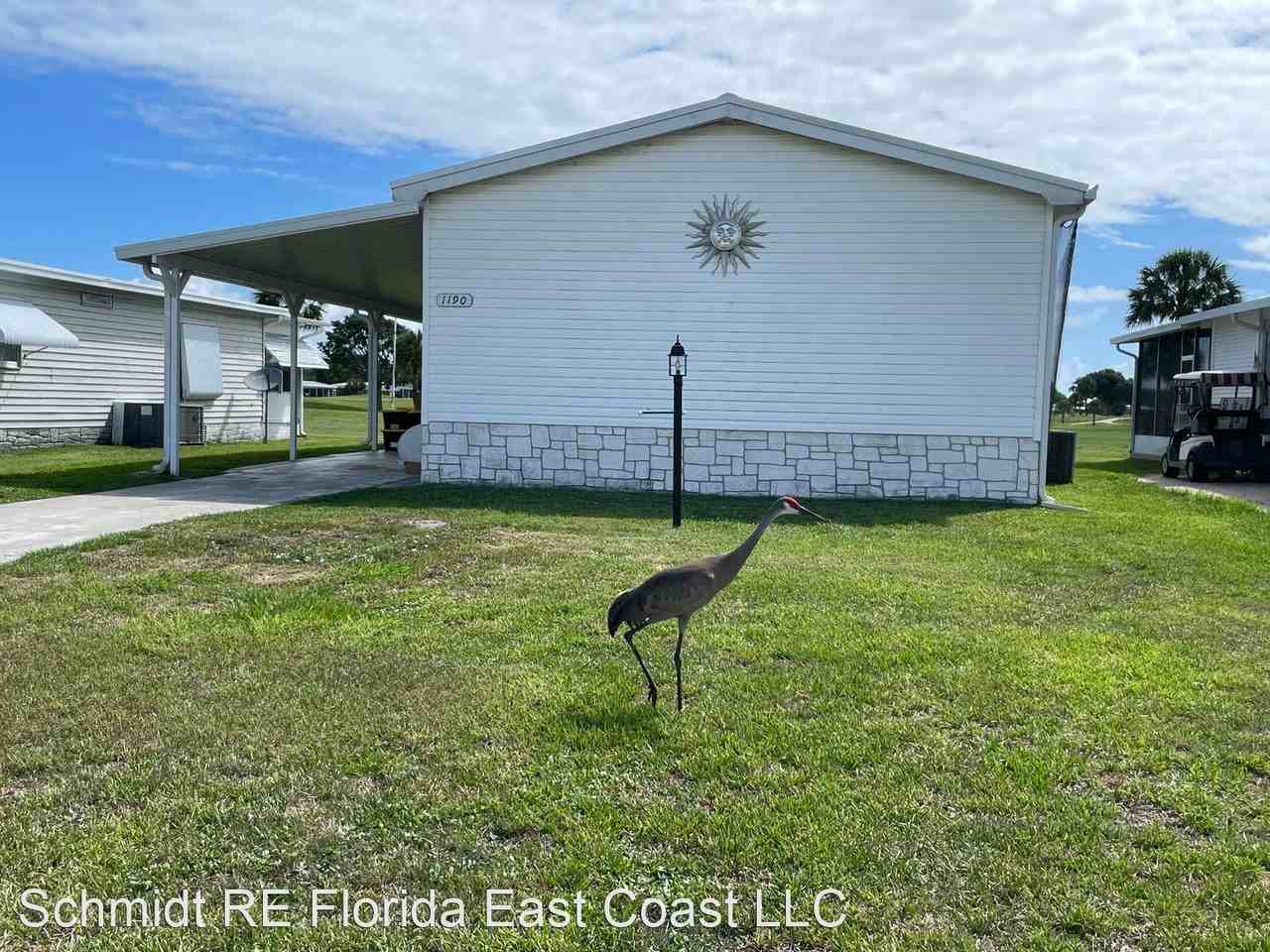 1190 Barefoot Cir - Photo 2 of 18