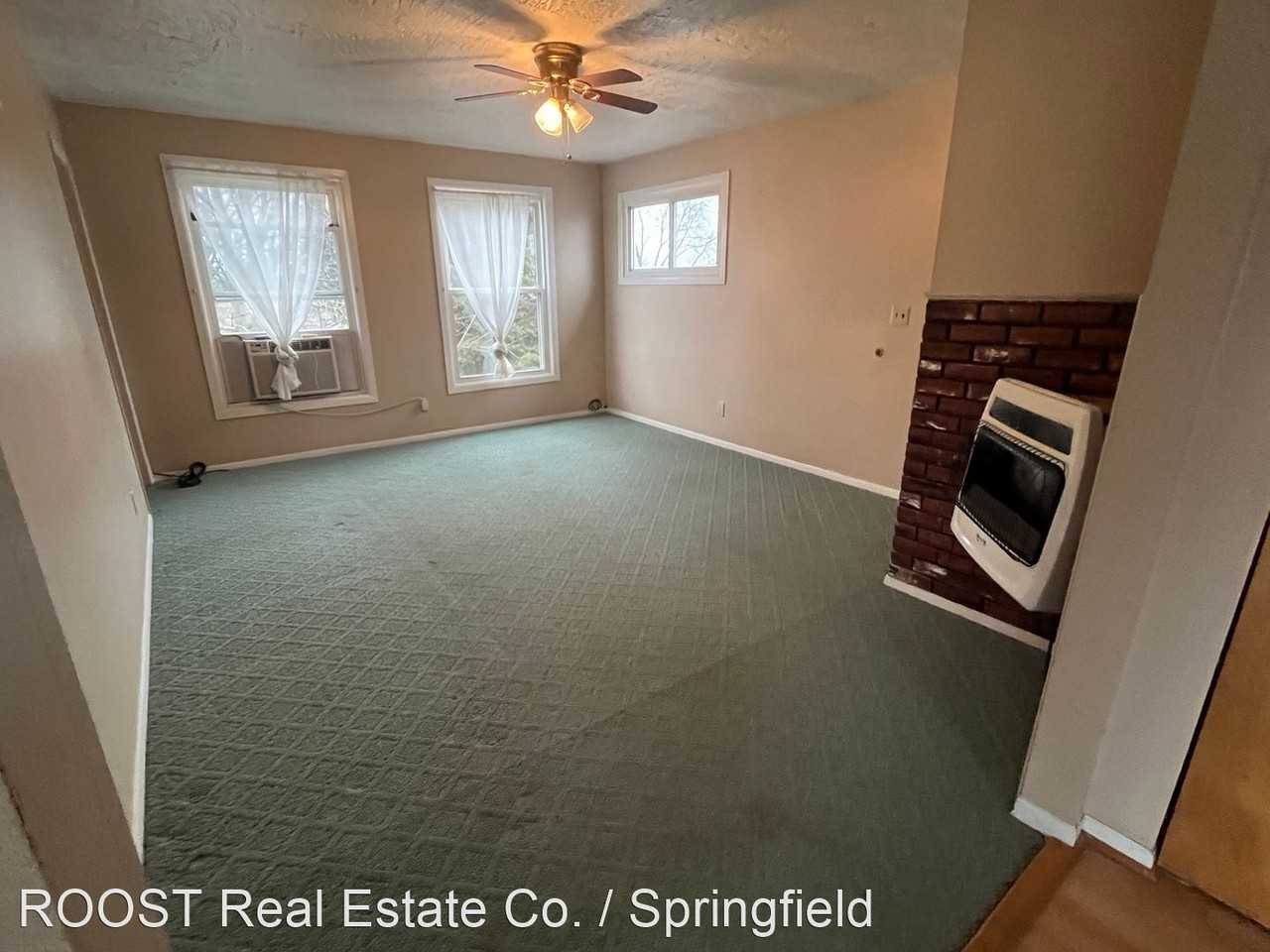 11247 Knoxville Road - Photo 2 of 6