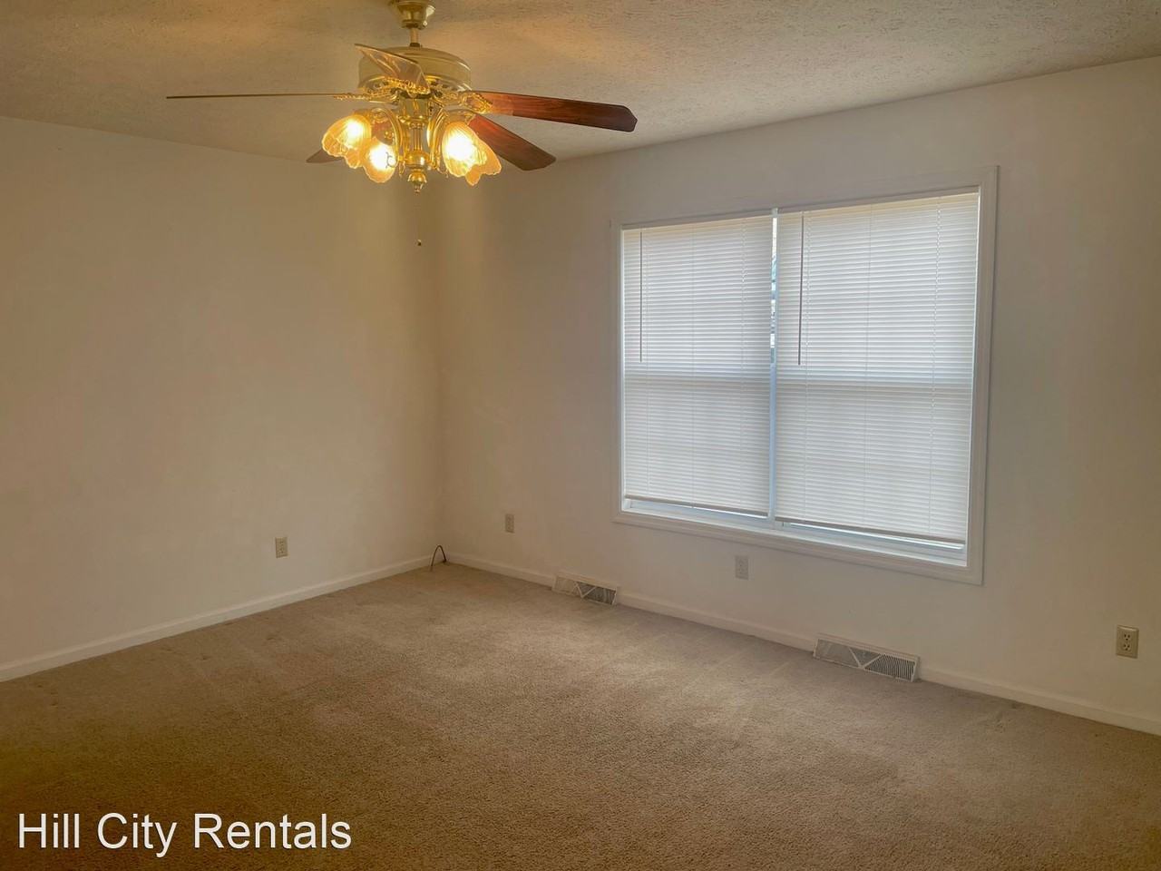 916 Grand Arbre Dr - Photo 3 of 7