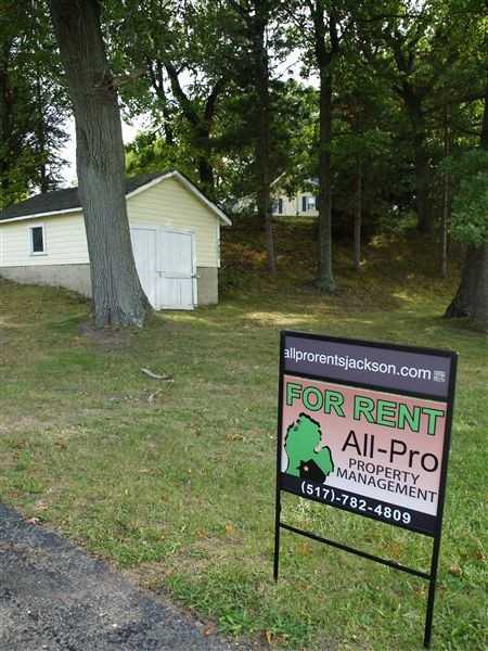 7953 N Meridian Rd - Photo 2 of 15