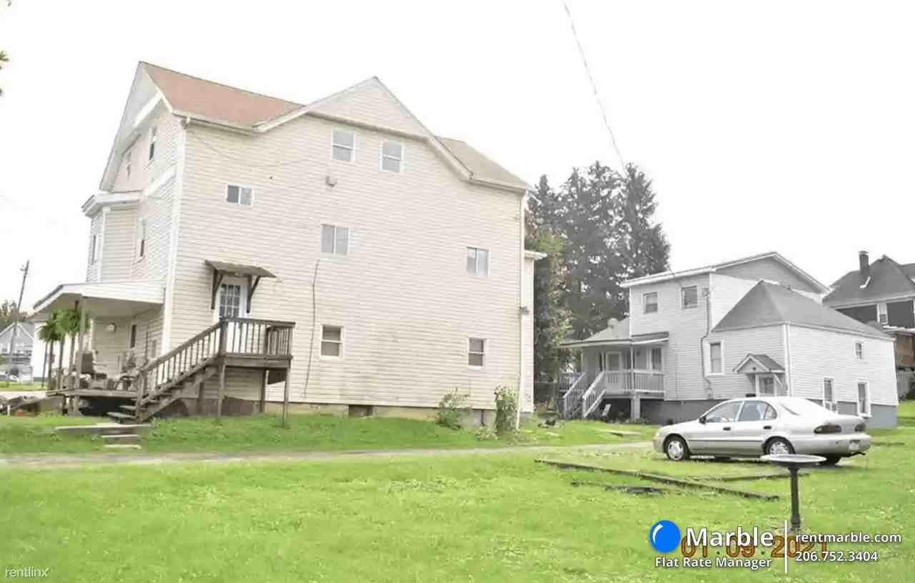 512 S 8th St #F3 - Photo 2 of 11