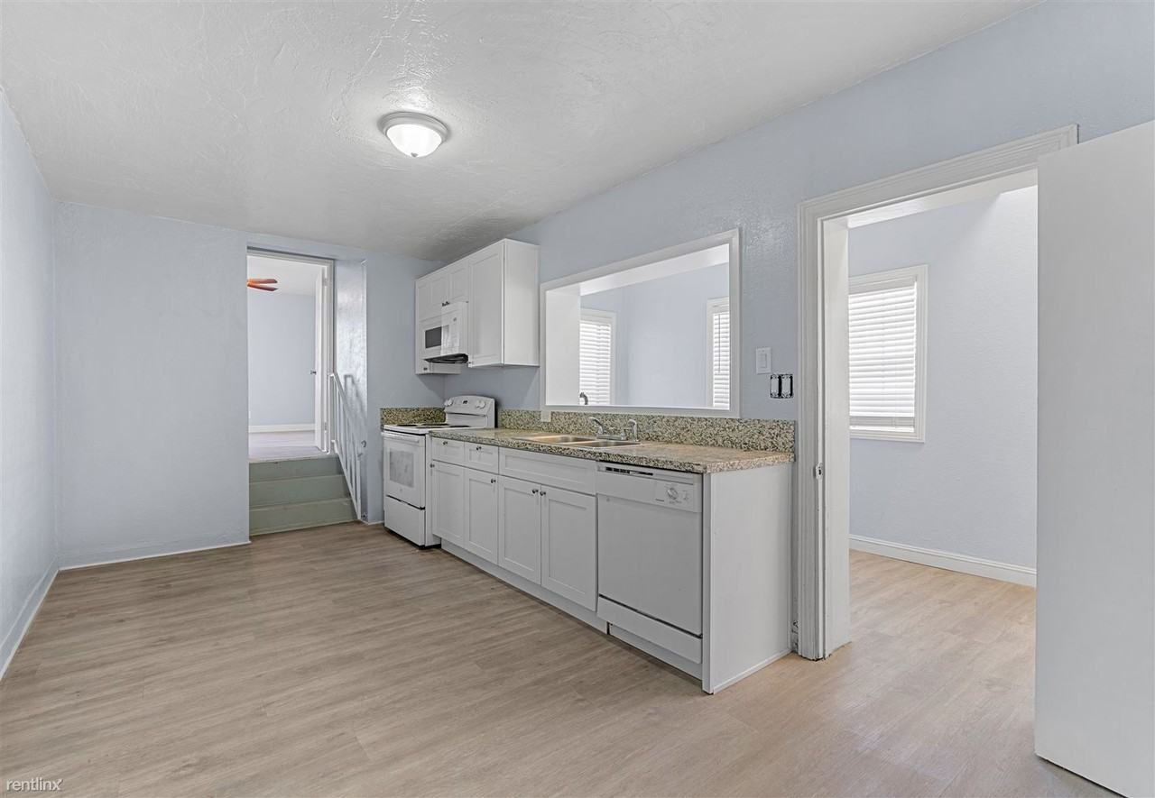 4393 Tyler St - Photo 3 of 22