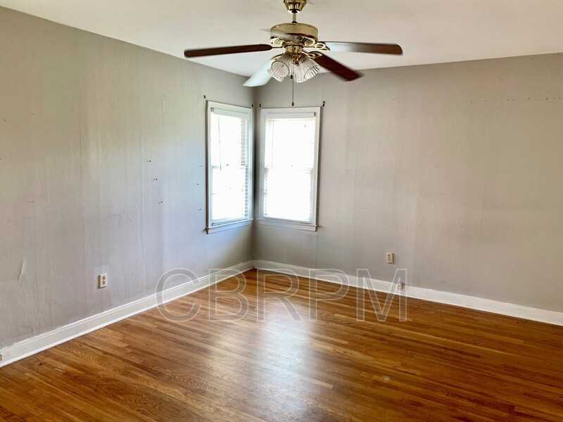 2707 30th Street - Photo 6 of 10