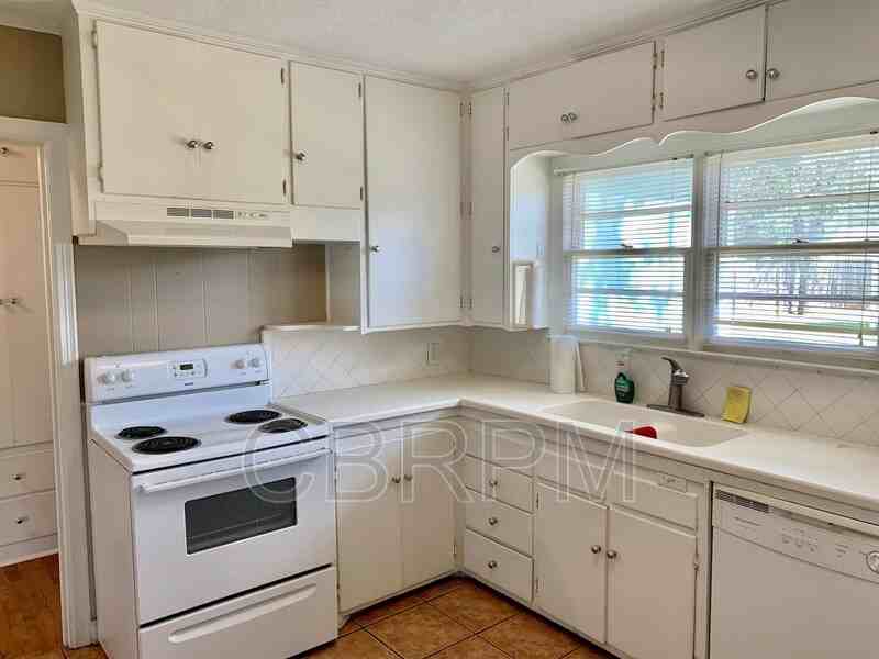 2707 30th Street - Photo 7 of 10