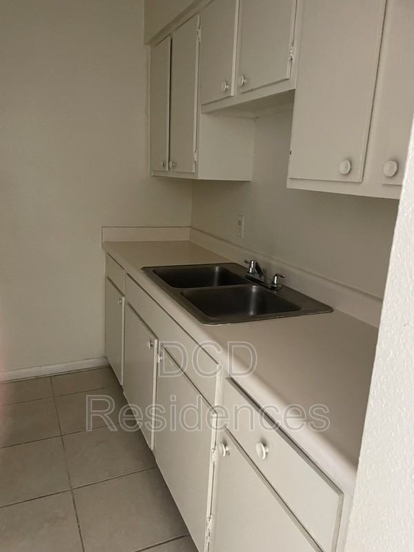4113 E Linebaugh Ave, Tampa, FL 33617 - Photo 2 of 7