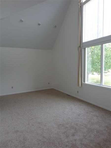 1726 Glenvale Ct SW - Photo 3 of 36