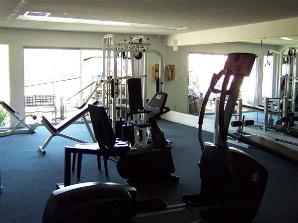 Lakeview Apartments - Photo 3 of 7