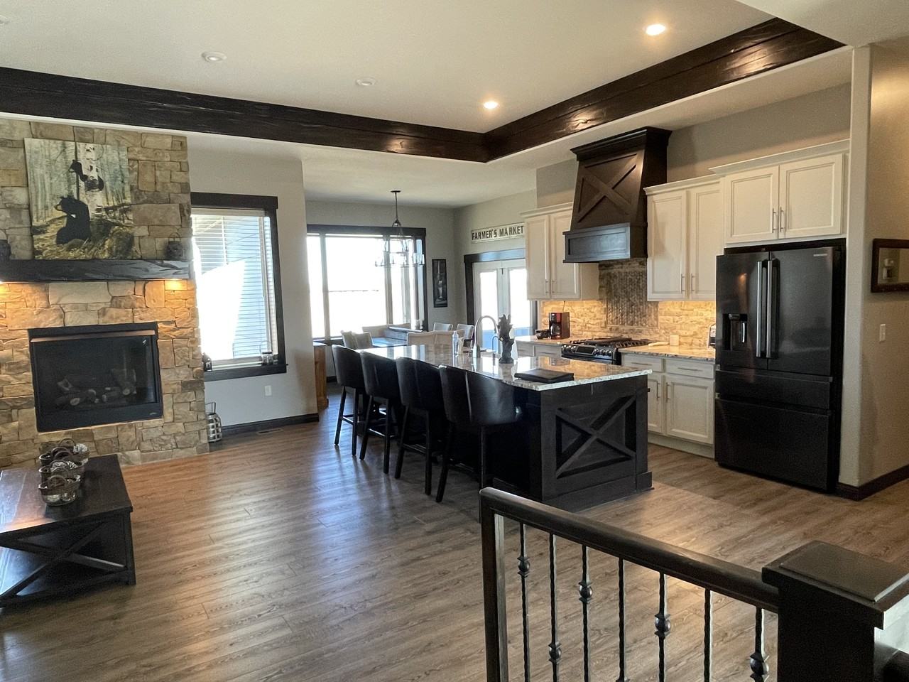 332 E Kay Ave - Photo 3 of 25