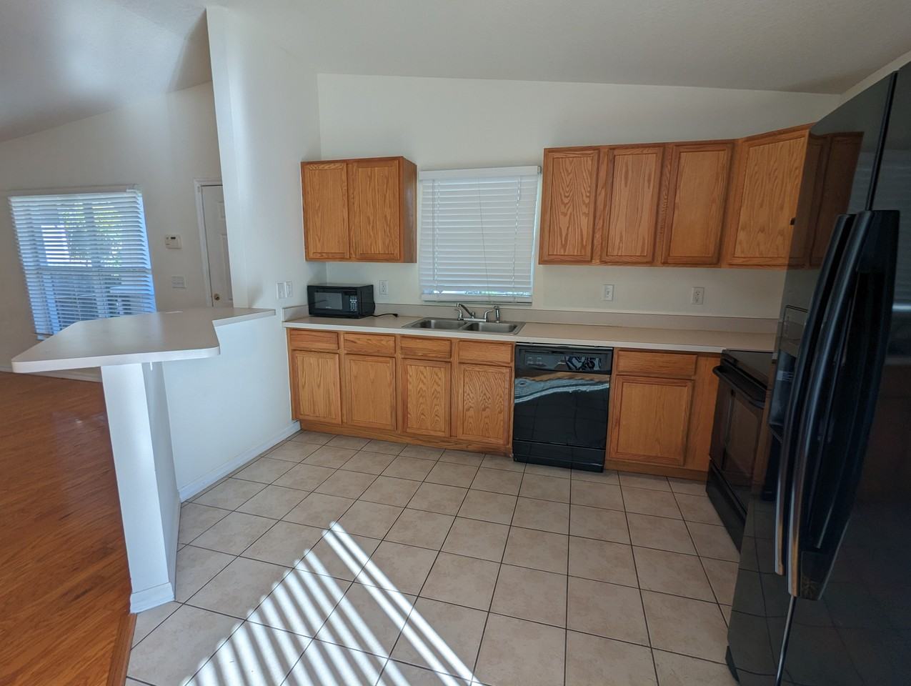 608 9th Ave N - Photo 7 of 21