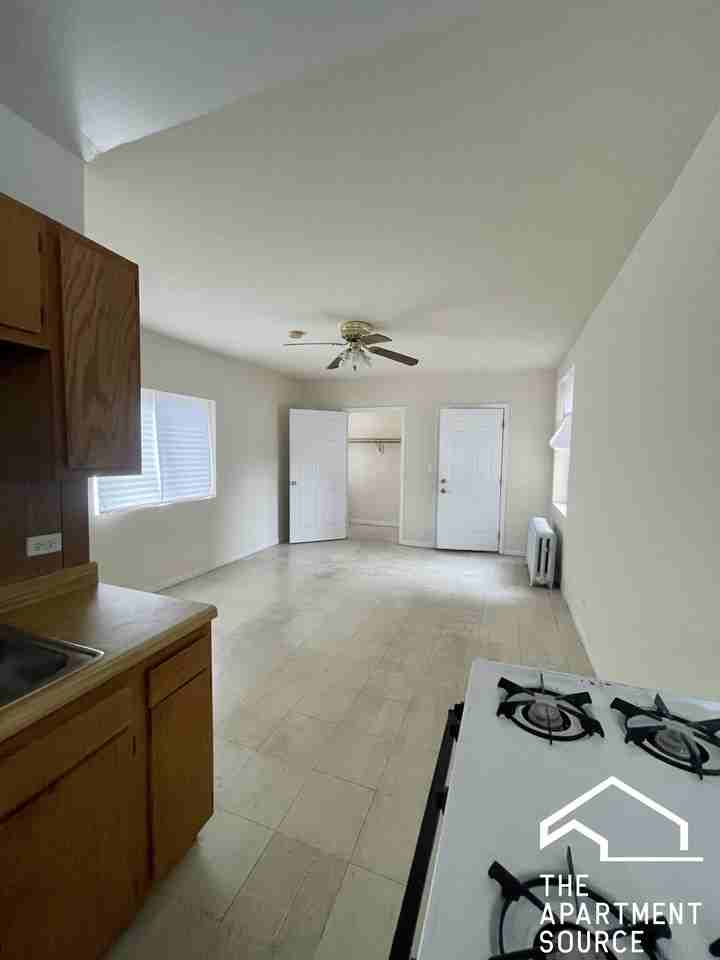 5011 W Cermak Rd #19 - Photo 2 of 8