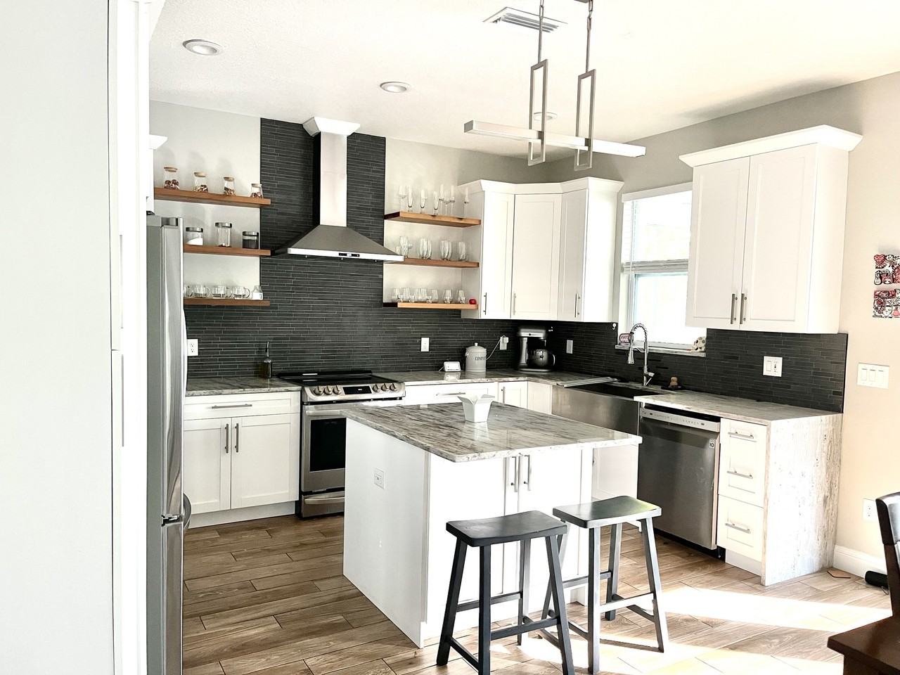 6827 Turner St N #0 - Photo 3 of 42