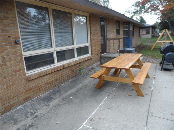 11361 Brown Ave - Photo 3 of 11