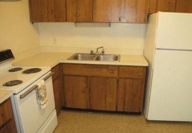 Beachwood Apartments - Photo 2 of 3