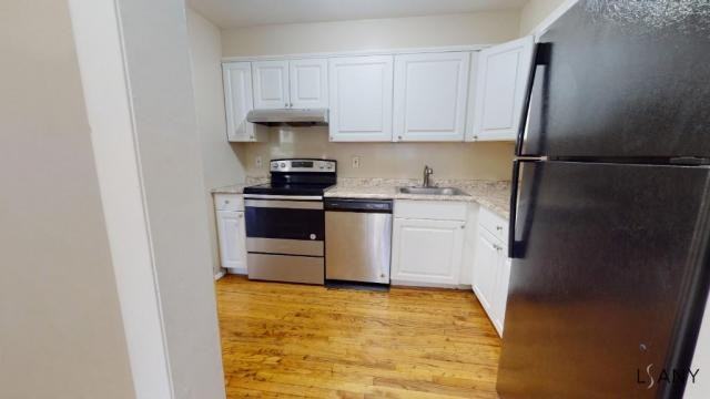 95 Patterson Village Ct - Photo 2 of 16