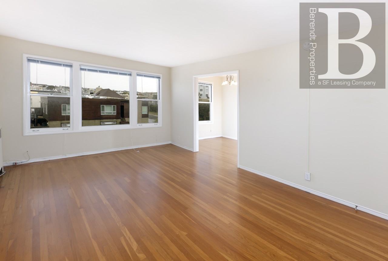 455 Euclid Avenue #206