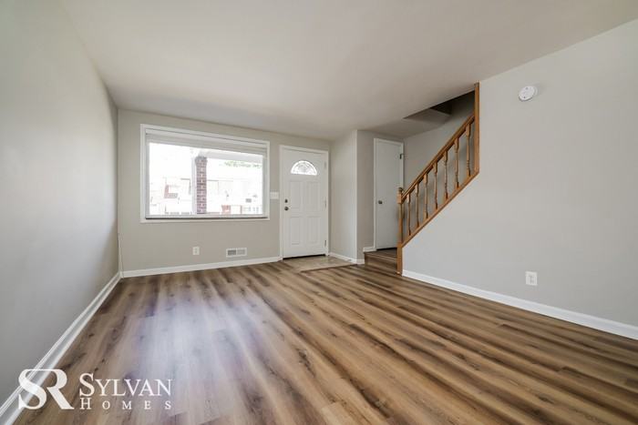 822 Umbra St - Photo 2 of 14