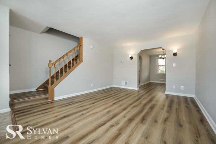 822 Umbra St - Photo 3 of 14