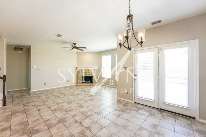3319 Slate Dr - Photo 3 of 13