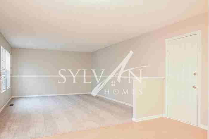 6494 Portage Path Ct - Photo 2 of 15