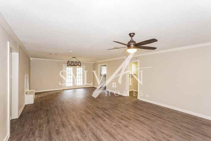 7708 Deaver Dr - Photo 2 of 15