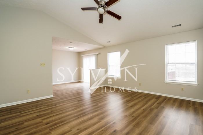 6204 Miller Woods Ln - Photo 3 of 15