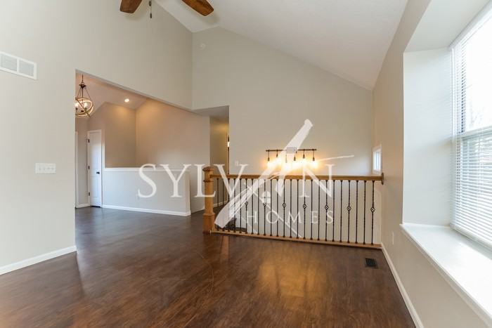 118 E Calico Dr - Photo 3 of 16