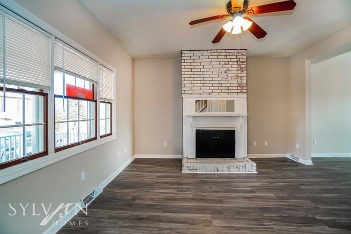 244 Smithfield St - Photo 2 of 14