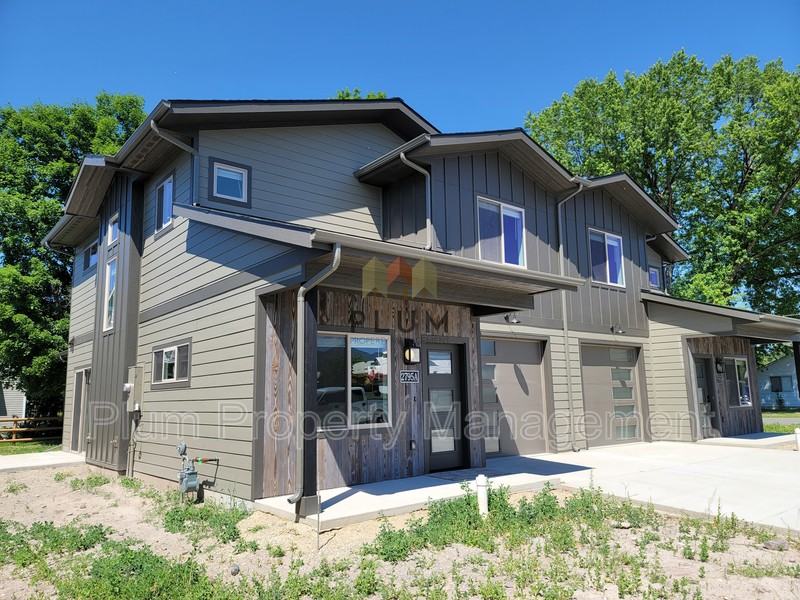 2795 Hamilton Way #A - Photo 2 of 22