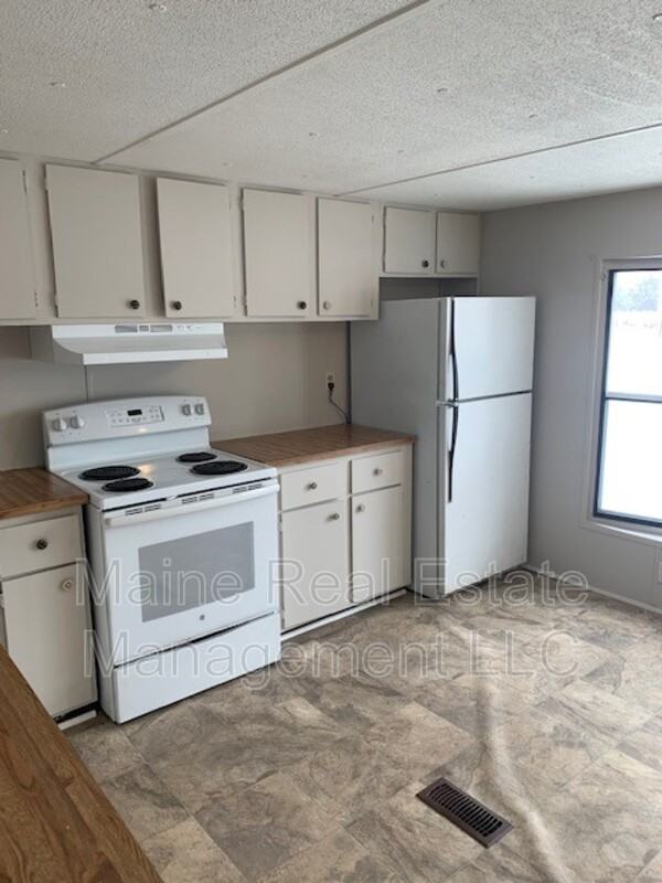 129 Sunset St - Photo 2 of 11