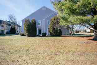 427 Paddock Ct - Photo 1 of 1