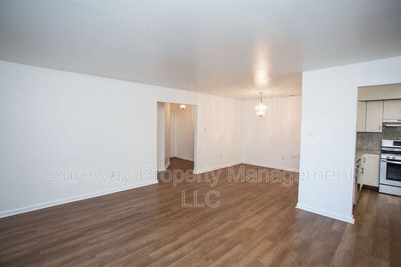 427 Paddock Ct - Photo 5 of 28