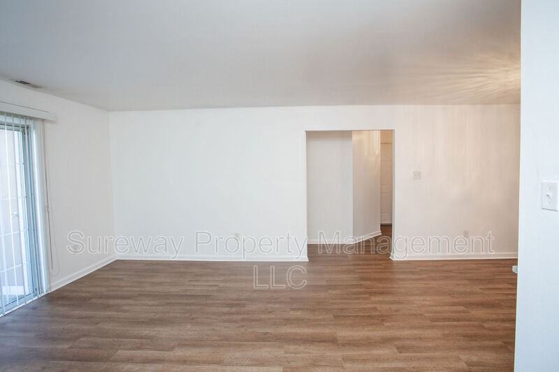 427 Paddock Ct - Photo 6 of 28