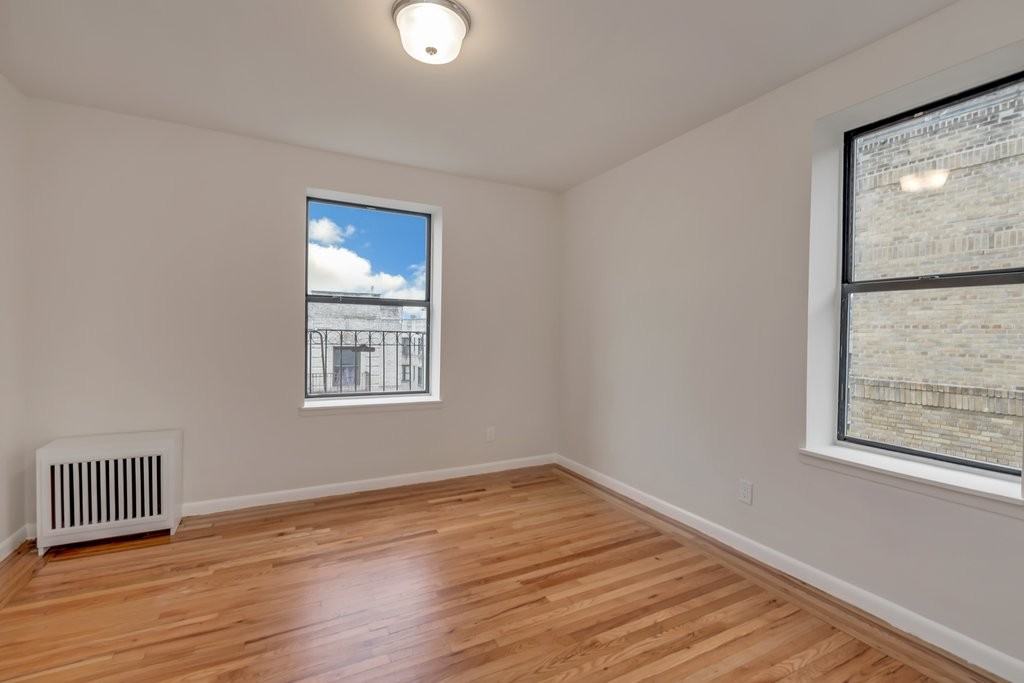 233 Naples Ter - Photo 3 of 6